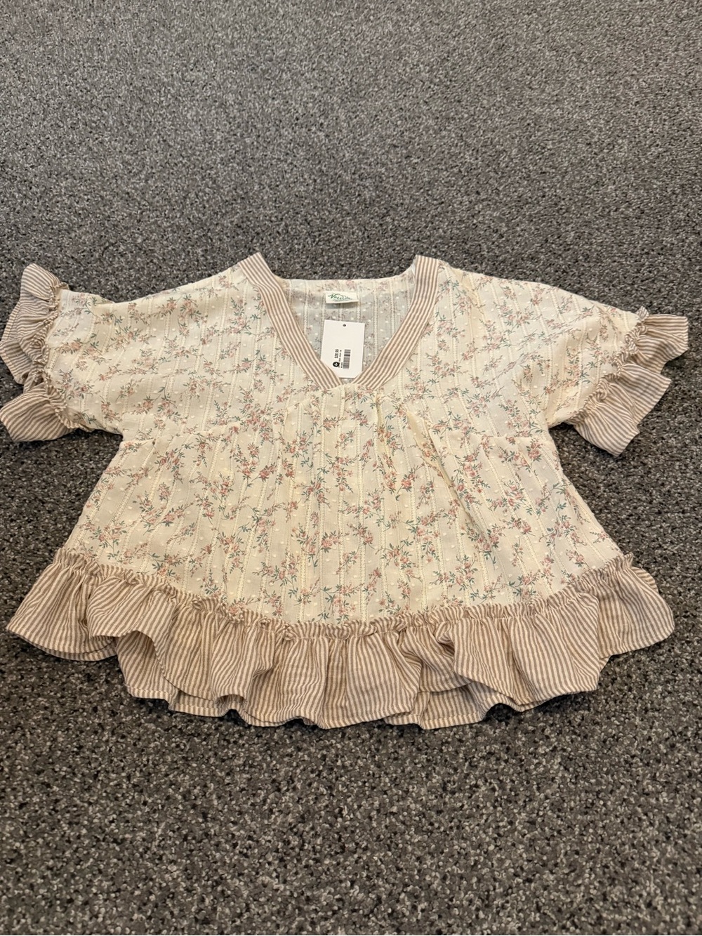 Womens new new in top small